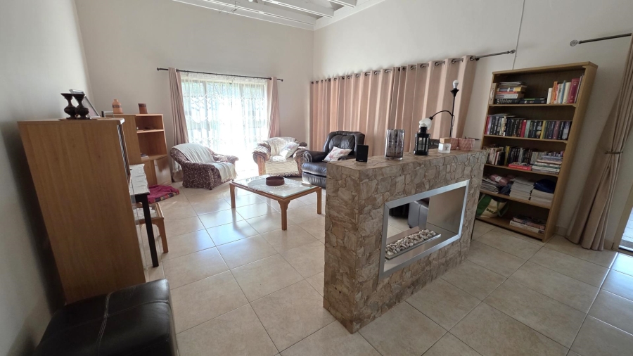4 Bedroom Property for Sale in Leloko North West